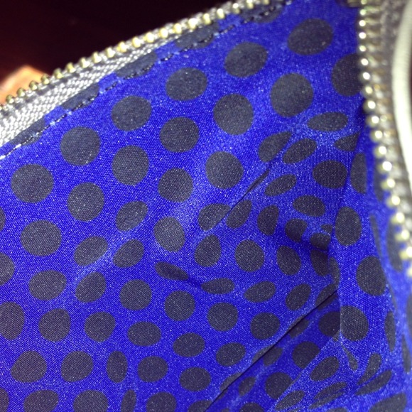 @babyprecious29 - Picture 1 of 2