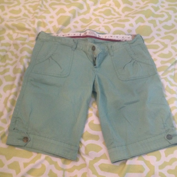Hollister capris size one - Picture 1 of 2