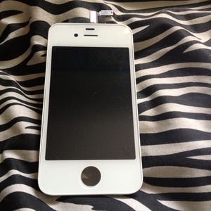 White iPhone 4S replacement glass and tools