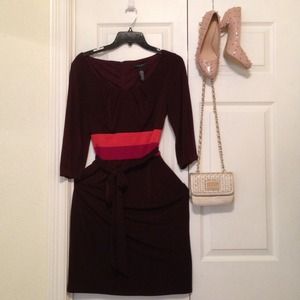 NWOT Laundry by Shelli Segal size 6chocolate dress