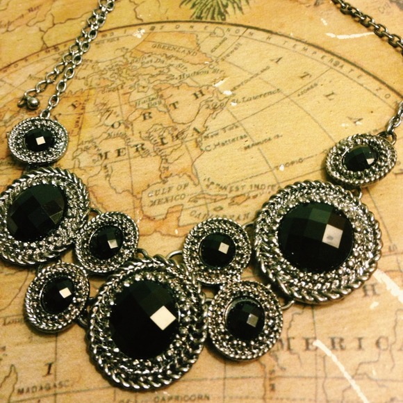 Black collar necklace