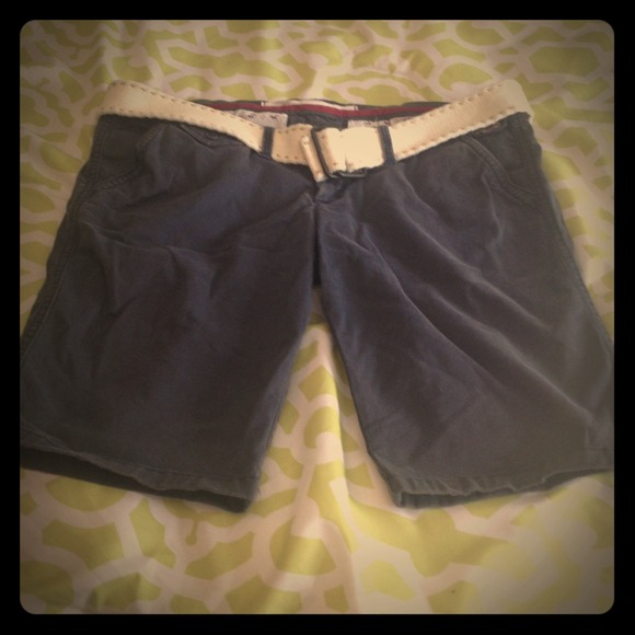 Hollister capris - Picture 1 of 2