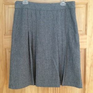 A-line wool gray skirt