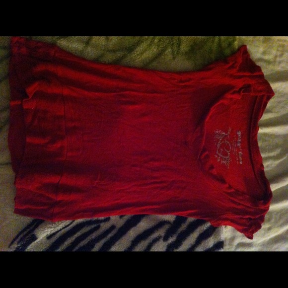 Red Tee