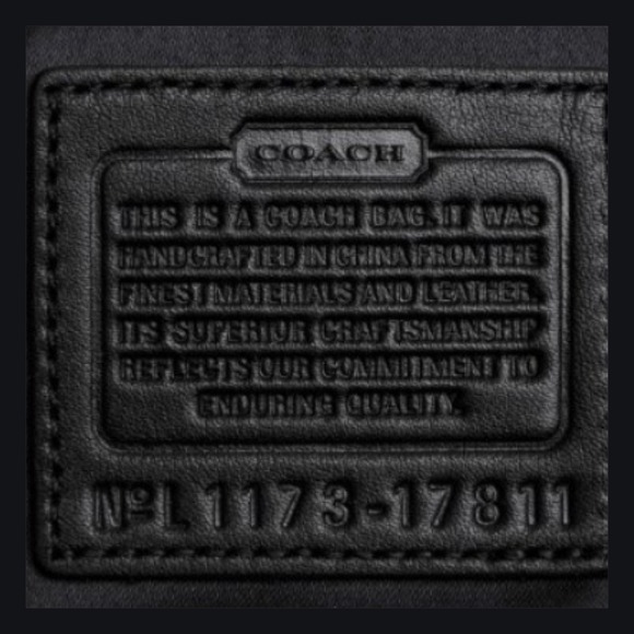 🎉Host Pick🎉Black Leather Coach Bag - Picture 3 of 4