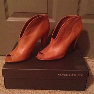 ❌SOLD❌ Brand New Vince Camuto Booties!