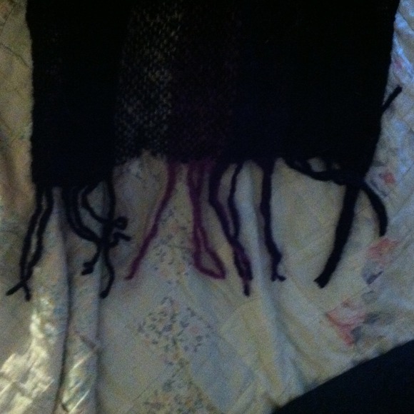 Scarf - Picture 2 of 2