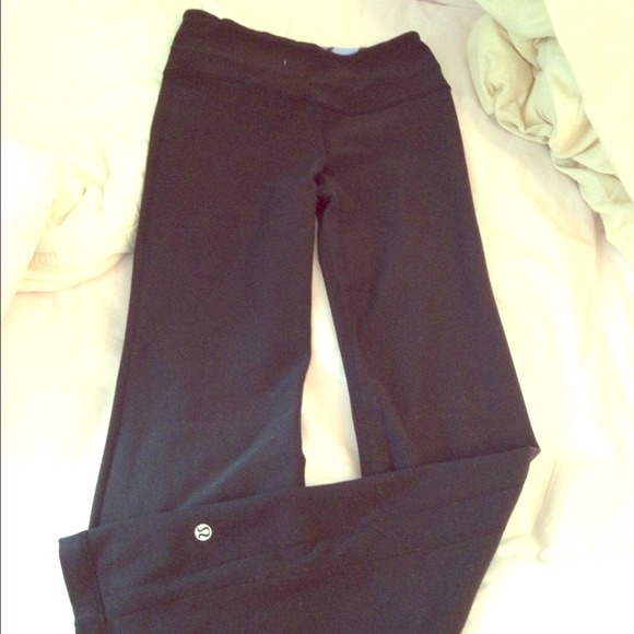 Lulu pants reverse side