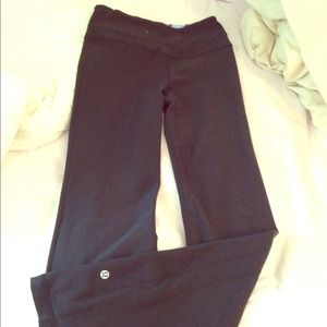 Lulu pants reverse side