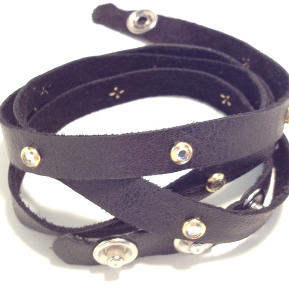 Leather bracelet with rhinestones NWOT - Picture 2 of 3