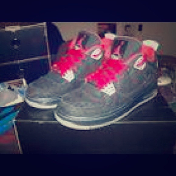 Retro 4 Fusion "Laser" (8/10) Condition - Picture 1 of 1