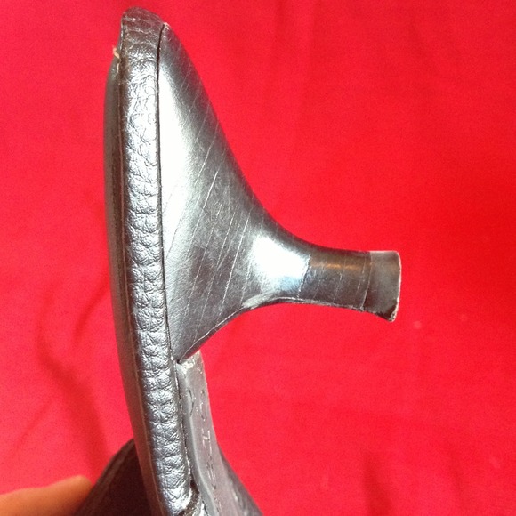 Shoes - Picture 3 of 3