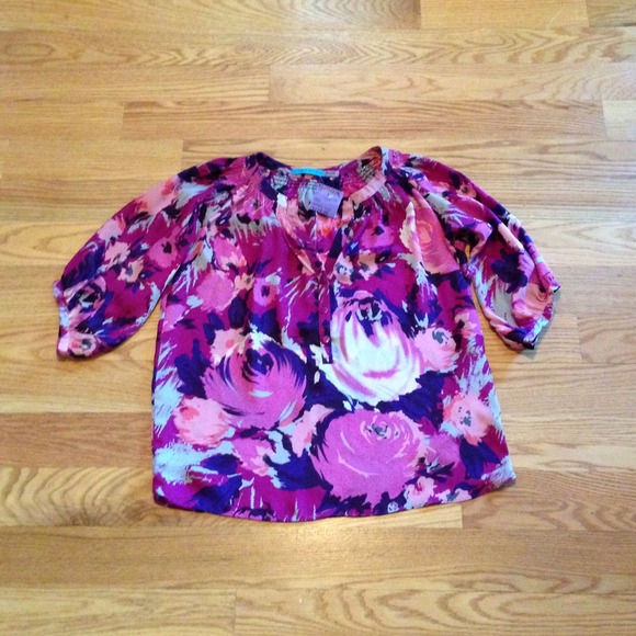 SOLD in eBay Alice +Olivia floral blouse
