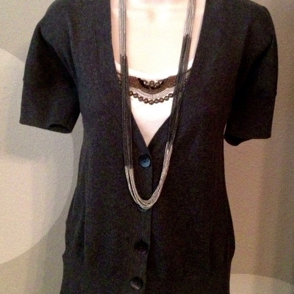 ///SOLD/// LOFT Grey Short-Sleeve Cardigan NWOT