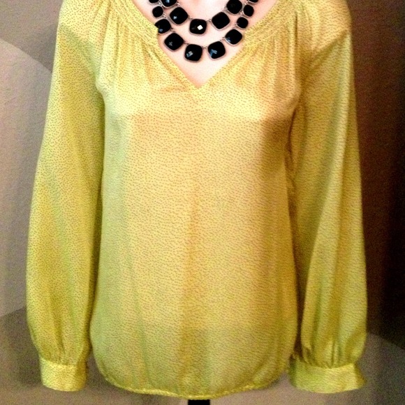 ///SOLD in Bundle/// LOFT 3/4 Sleeve Polka Dot Top