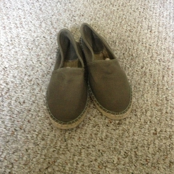 Summer shoes