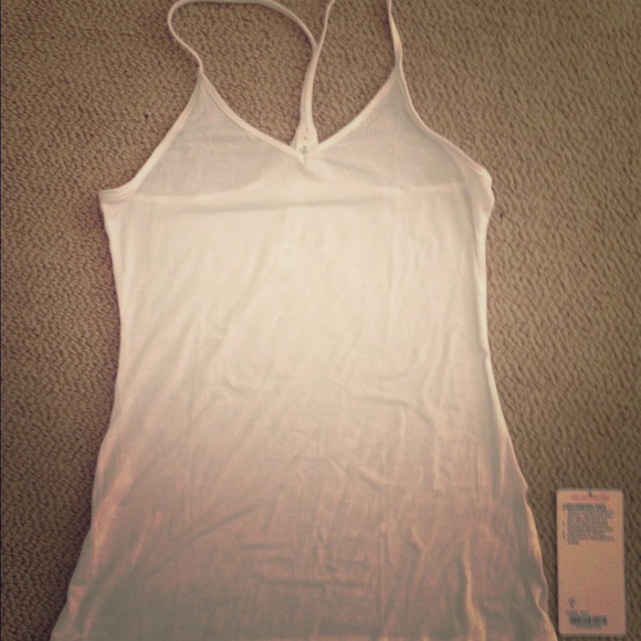 **SOLD** Lululemon Light Hearted Tank NWT 8