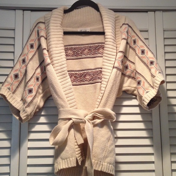 🚫SOLD🚫Wrap Sweater