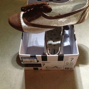 Not rated brand new shoes in original box