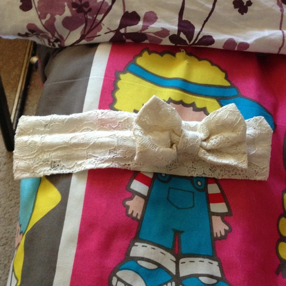 SOLD Forever 21 headband
