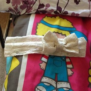 SOLD Forever 21 headband