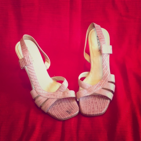 Shoes tag says 7.5 but fit like a 7!
