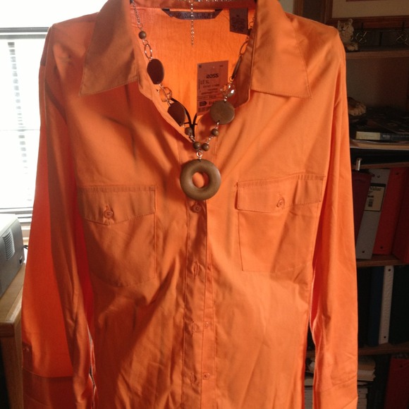 Blouse - Picture 2 of 2