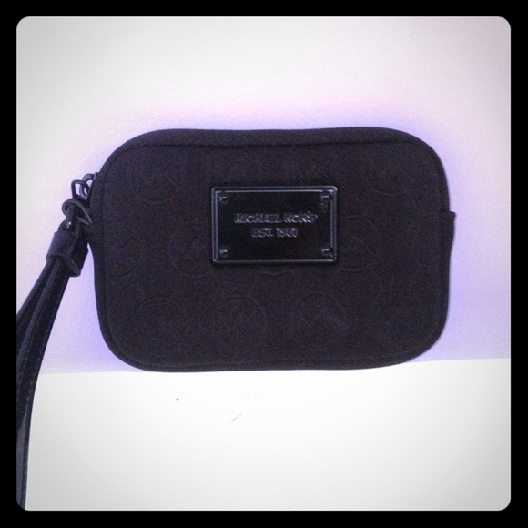 NWOT Michael Kors Wristlet