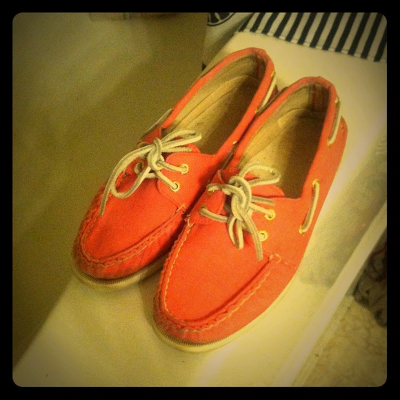 Coral pink Sperrys used/pre loved 6.5