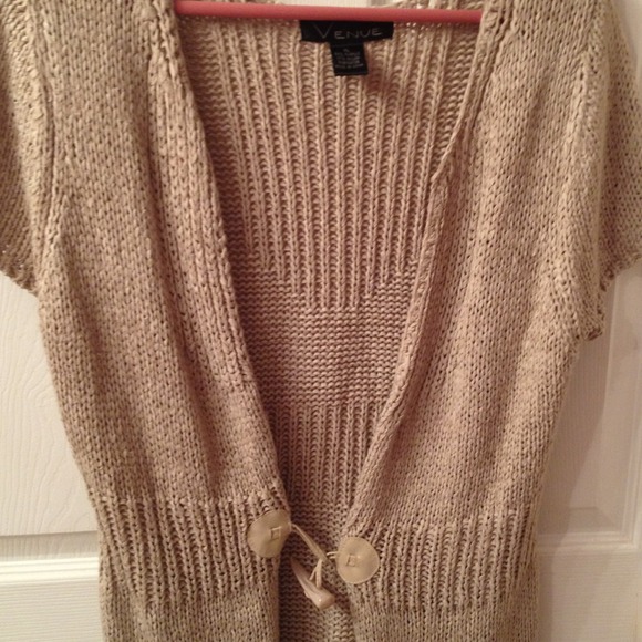 Topper - Picture 2 of 2