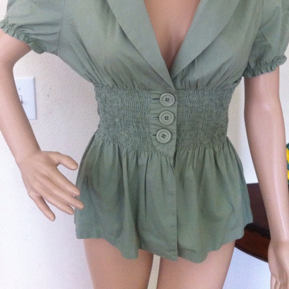 Top - Picture 2 of 2