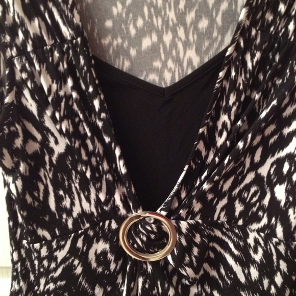 Top - Picture 2 of 3