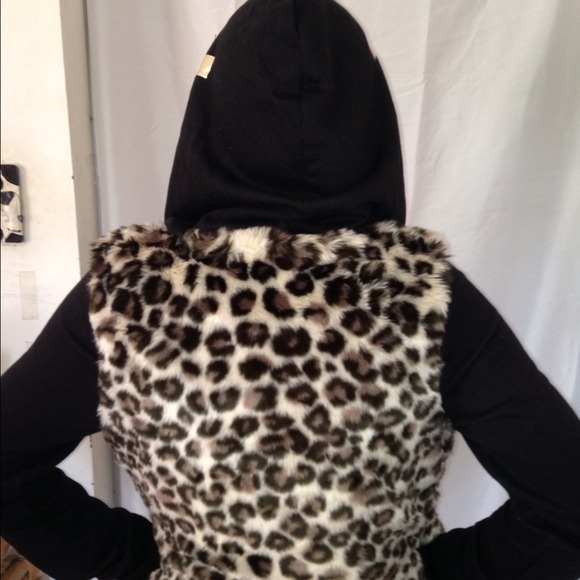 Victoria's Secret faux fur lined hoodie with bling - Picture 3 of 4