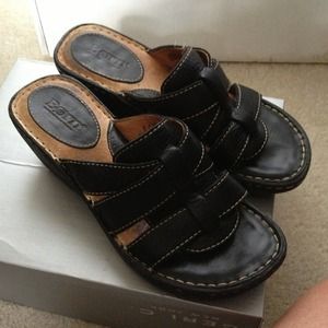Born black sandals.