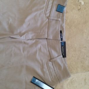 BNWT Sz 12 Capri Khakis Orig $44 NOW ONLY $10