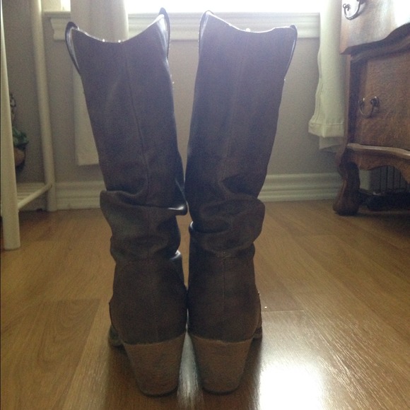 🔴🔴🔴SOLD Boots - Picture 2 of 3