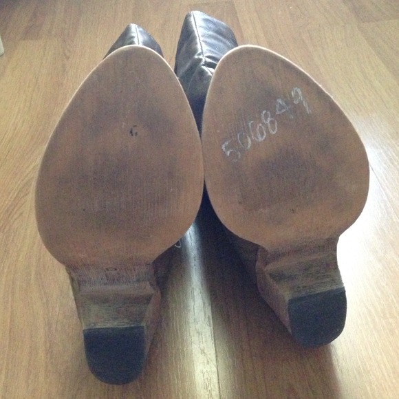 🔴🔴🔴SOLD Boots - Picture 3 of 3
