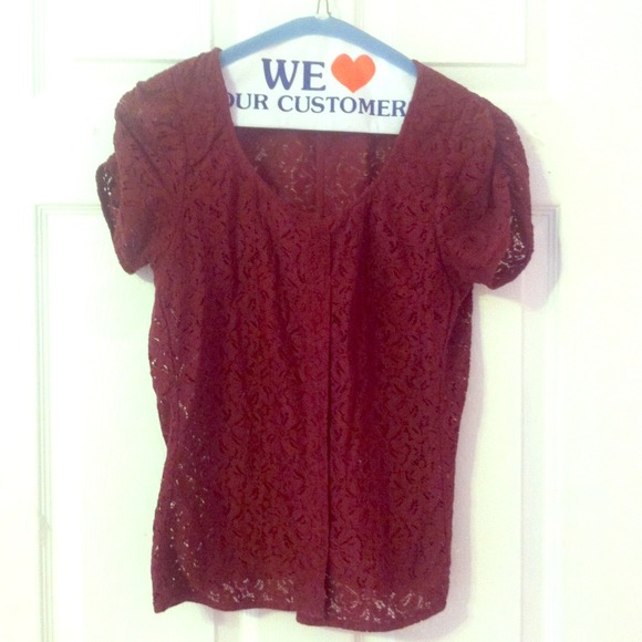 Short sleeve red lace top