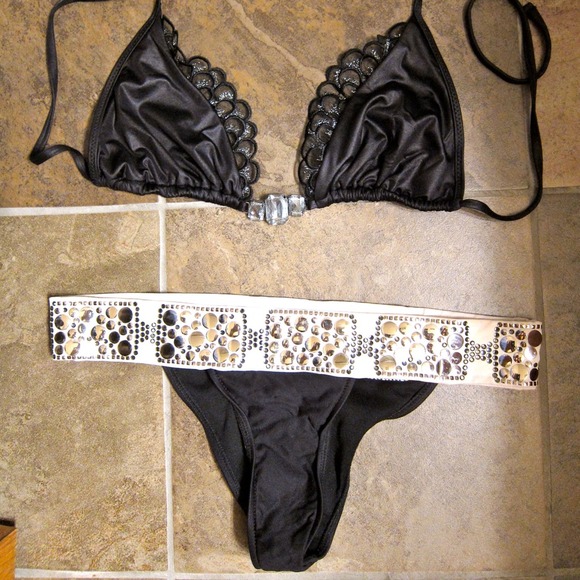 Beach bunny black bikini XL/S
