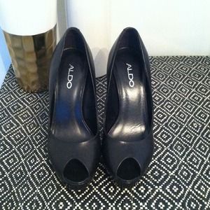 SOLD! - ALDO Slovakia Peep Toe Platform Pumps