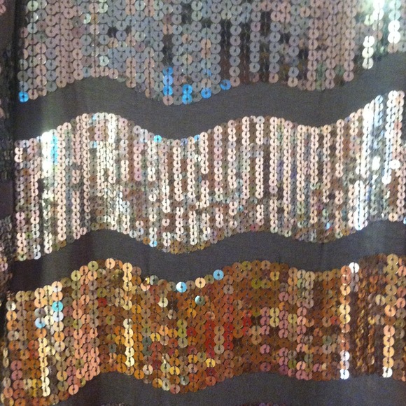 All Over Sparkle Top - Picture 3 of 4