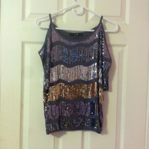 All Over Sparkle Top - Picture 4 of 4