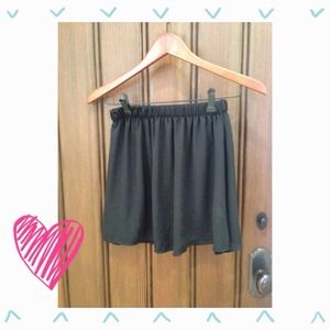 RESERVED❗ Brandy Melville black skirt 💕