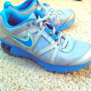 Nike Reax size 8!