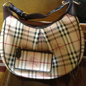 Burberry coin purse