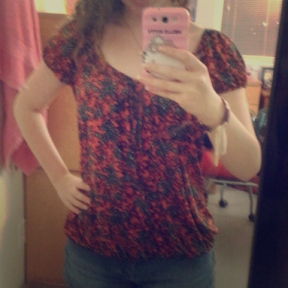 Lowered! Scoop neck blouse