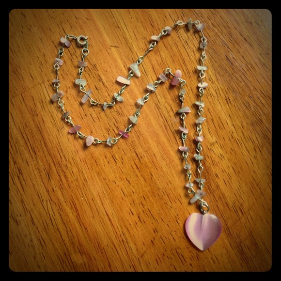 Pretty In Pink stone heart necklace