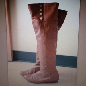 Chinese Laundry 'Trust Me As' Boots