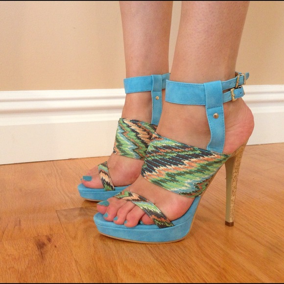 Brand New Blue Shoes High Heels size 7