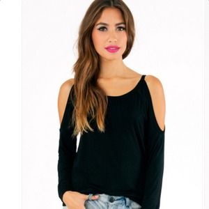 🎉HOST PICK🎉TOBI Cold-Shoulder Sweater